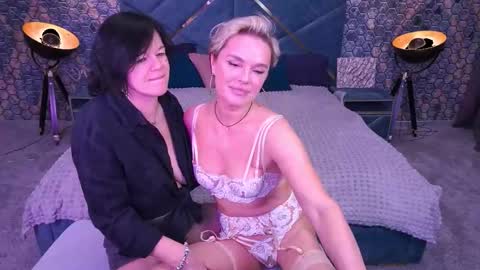 Ira brunette and Vika blonde online show from 03/17/26, 02:09