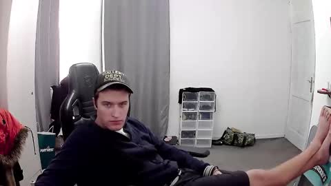 plkrisztian online show from 02/08/26, 06:11