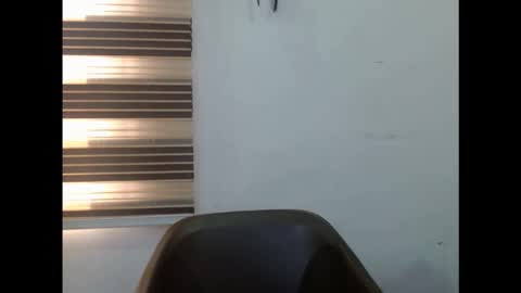 plumnjuicyx online show from 12/19/25, 12:12