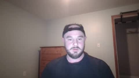 Snapshot of pluski155 chatting on 02/10/25, 10:51 Evan online show from 02/10/25, 10:51