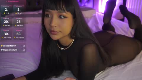 Snapshot of pocahontas000 chatting on 03/05/25, 10:10 online show from 03/05/25, 10:10