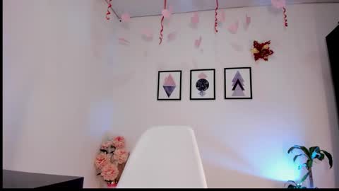 Jasmine online show from 02/28/25, 11:01