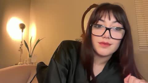 Snapshot of pocketnikki chatting on 02/17/25, 01:36 pocketnikki online show from 02/17/25, 01:36