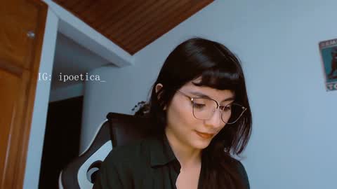 IG ipoetica  online show from 01/30/25, 03:19