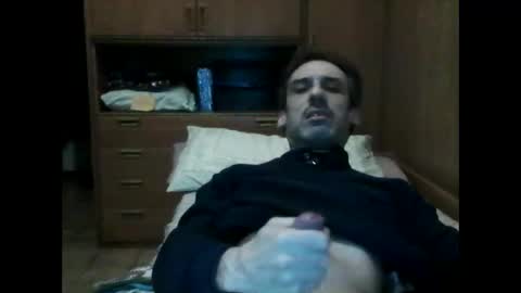 Snapshot of poi123457 chatting on 10/26/25, 11:42 poi123457 online show from 10/26/25, 11:42