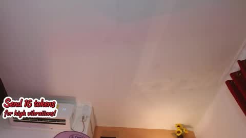Snapshot of poison_liv chatting on 05/11/26, 02:45 poison_liv online show from 05/11/26, 02:45