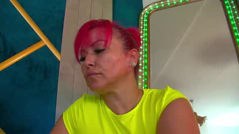 Snapshot of poison_milf_ chatting on 07/22/26, 03:42 poison_milf_ online show from 07/22/26, 03:42