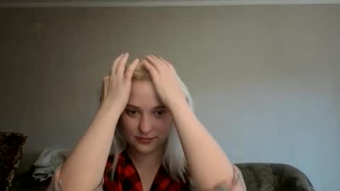 poisondark online show from 12/17/25, 10:54