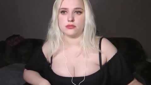 poisondark online show from 02/19/26, 06:04