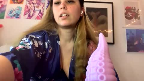 sweet angel baby  online show from 02/13/26, 12:45