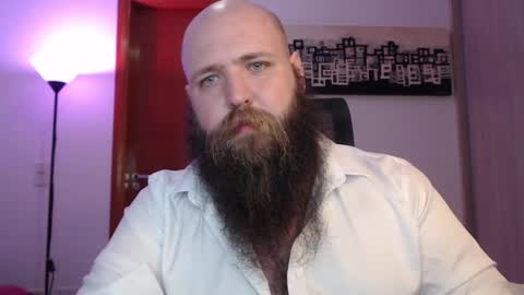 Snapshot of polar_bear91 chatting on 03/12/25, 02:20 Bear online show from 03/12/25, 02:20