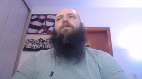 Snapshot of polar_bear91 chatting on 09/13/25, 01:38 Bear online show from 09/13/25, 01:38