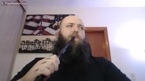 Snapshot of polar_bear91 chatting on 09/17/25, 11:17 Bear online show from 09/17/25, 11:17