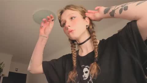 polina online show from 04/24/26, 08:55