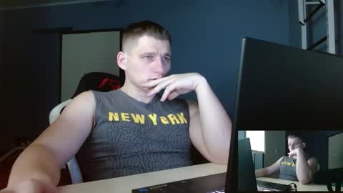 Poliglotjoe2 online show from 02/19/26, 07:21