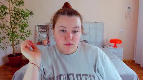 Polina online show from 05/25/26, 12:44