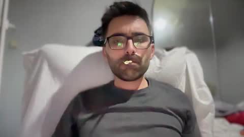 pollabeta online show from 11/15/25, 09:28