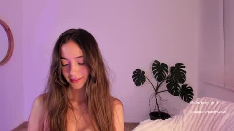 Snapshot of polly_____ chatting on 05/28/26, 12:19 Polly online show from 05/28/26, 12:19