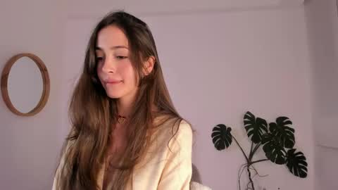 Snapshot of polly_____ chatting on 05/29/26, 12:19 Polly online show from 05/29/26, 12:19