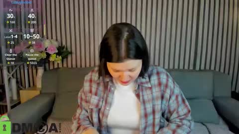 Polly online show from 10/15/25, 01:17