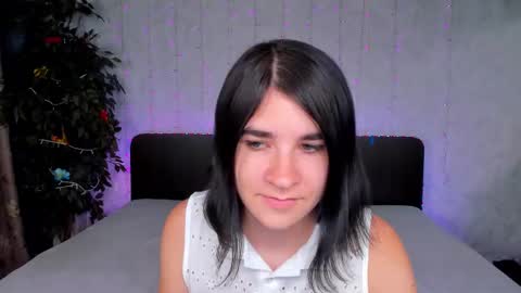 Polly online show from 09/09/25, 06:13