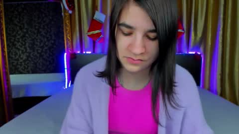 Polly online show from 12/17/25, 07:14