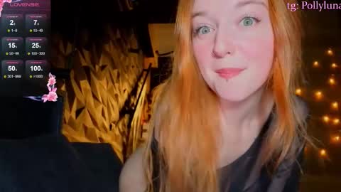 Snapshot of polly_luna chatting on 02/28/26, 08:15 Polly online show from 02/28/26, 08:15