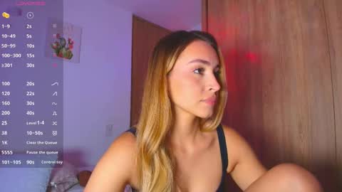 Snapshot of pollygrey_ chatting on 06/07/26, 02:48 Carolina online show from 06/07/26, 02:48