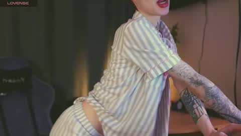 Megan.online  online show from 02/19/25, 05:27