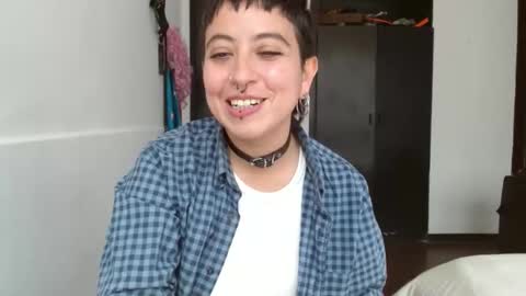 Snapshot of poly_mer chatting on 12/12/24, 05:48 Poly online show from 12/12/24, 05:48