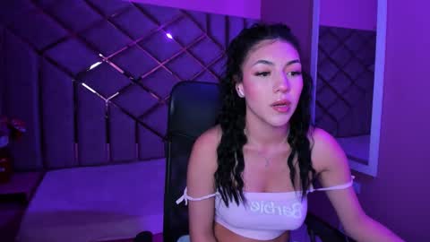 poly sasha  online show from 01/11/26, 03:55