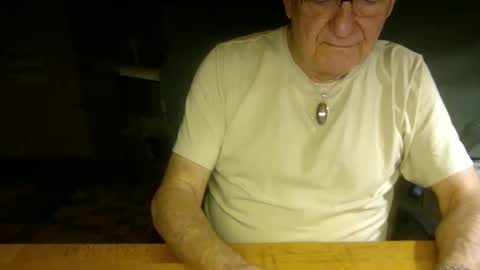 Snapshot of pomme1949 chatting on 01/02/25, 03:19 pomme1949 online show from 01/02/25, 03:19