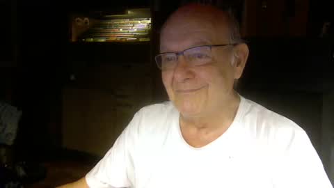 Snapshot of pomme1949 chatting on 01/26/25, 03:03 pomme1949 online show from 01/26/25, 03:03