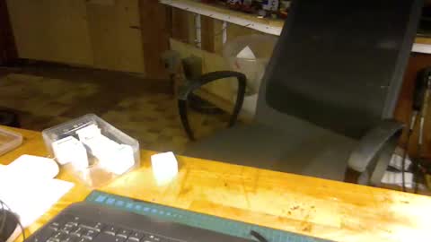 Snapshot of pomme1949 chatting on 10/06/25, 07:50 pomme1949 online show from 10/06/25, 07:50