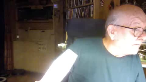 Snapshot of pomme1949 chatting on 12/05/25, 02:47 pomme1949 online show from 12/05/25, 02:47