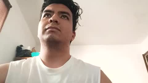 Snapshot of ponch134 chatting on 11/15/25, 10:48 ponch134 online show from 11/15/25, 10:48