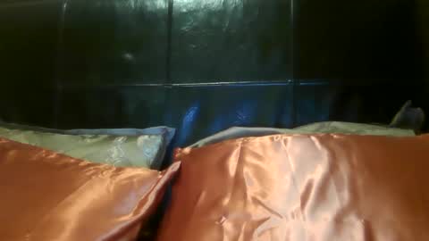 Snapshot of ponchynyc chatting on 02/22/25, 01:55 PONCH online show from 02/22/25, 01:55