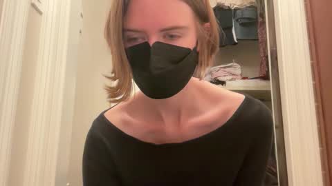 poorlaine online show from 06/06/26, 01:00