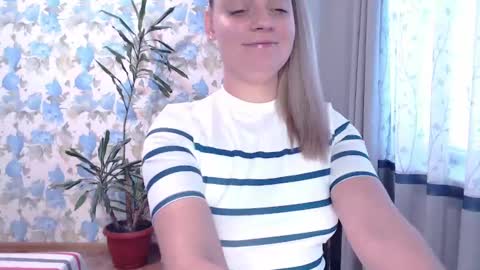 popkornmolli online show from 01/17/25, 11:38