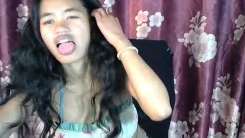 Snapshot of poppy_kelley chatting on 06/27/26, 12:22 Lilly online show from 06/27/26, 12:22