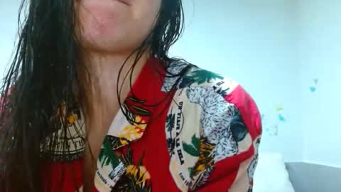 porcelainlux online show from 12/13/25, 08:47