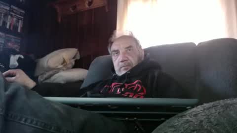 Snapshot of porkingit400 chatting on 01/02/25, 03:19 porkingit400 online show from 01/02/25, 03:19