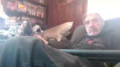 Snapshot of porkingit400 chatting on 02/14/25, 02:12 porkingit400 online show from 02/14/25, 02:12