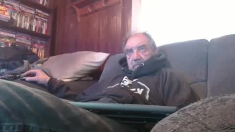 Snapshot of porkingit400 chatting on 02/15/25, 12:11 porkingit400 online show from 02/15/25, 12:11