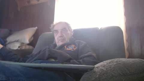 Snapshot of porkingit400 chatting on 02/22/25, 01:35 porkingit400 online show from 02/22/25, 01:35