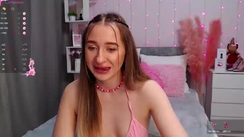 Snapshot of pornogirlx chatting on 01/19/25, 06:32 Masha  online show from 01/19/25, 06:32