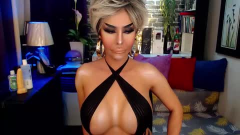 Snapshot of pornstardiva chatting on 02/02/26, 10:19 DivaGray online show from 02/02/26, 10:19