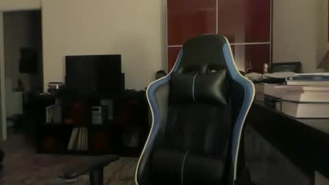 porntoyndr2 online show from 11/19/25, 04:12