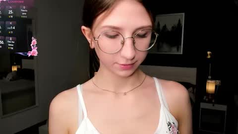 Elizabeth online show from 10/09/25, 07:12