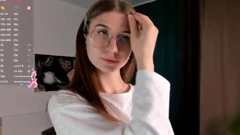 Elizabeth online show from 07/17/26, 08:10